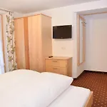 Haus Edring * تكس