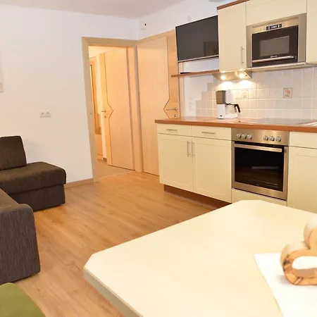 Apartamento Haus Edring Tux