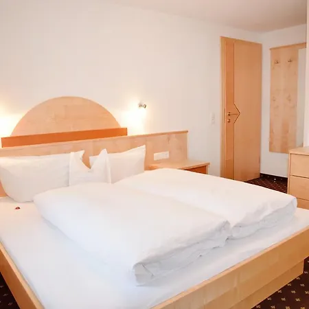 Apartamento Haus Edring Tux